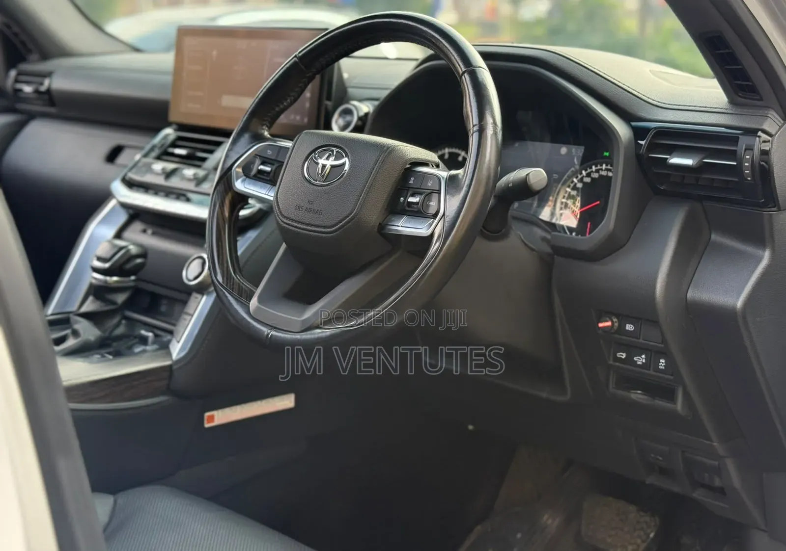 Toyota Land Cruiser 2022 Silver
