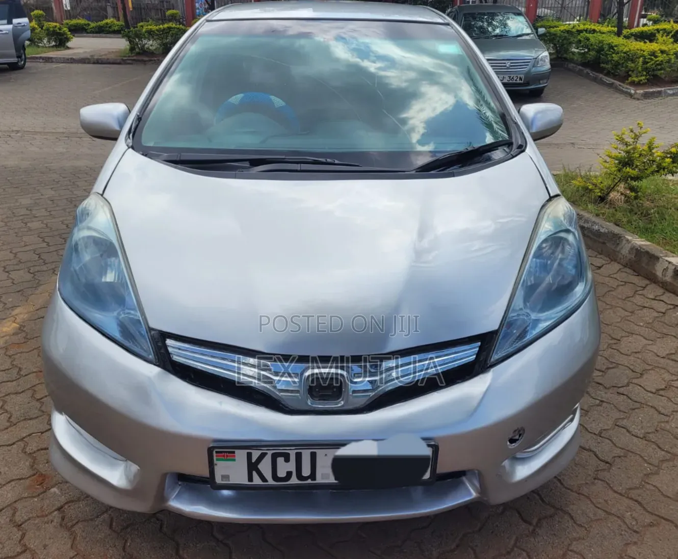 Honda Fit Shuttle 2014 Silver