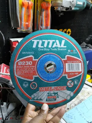 Heavy Duty Makita Angle Grinder 9 Inches 2100 Watts Free Cutting Disc
