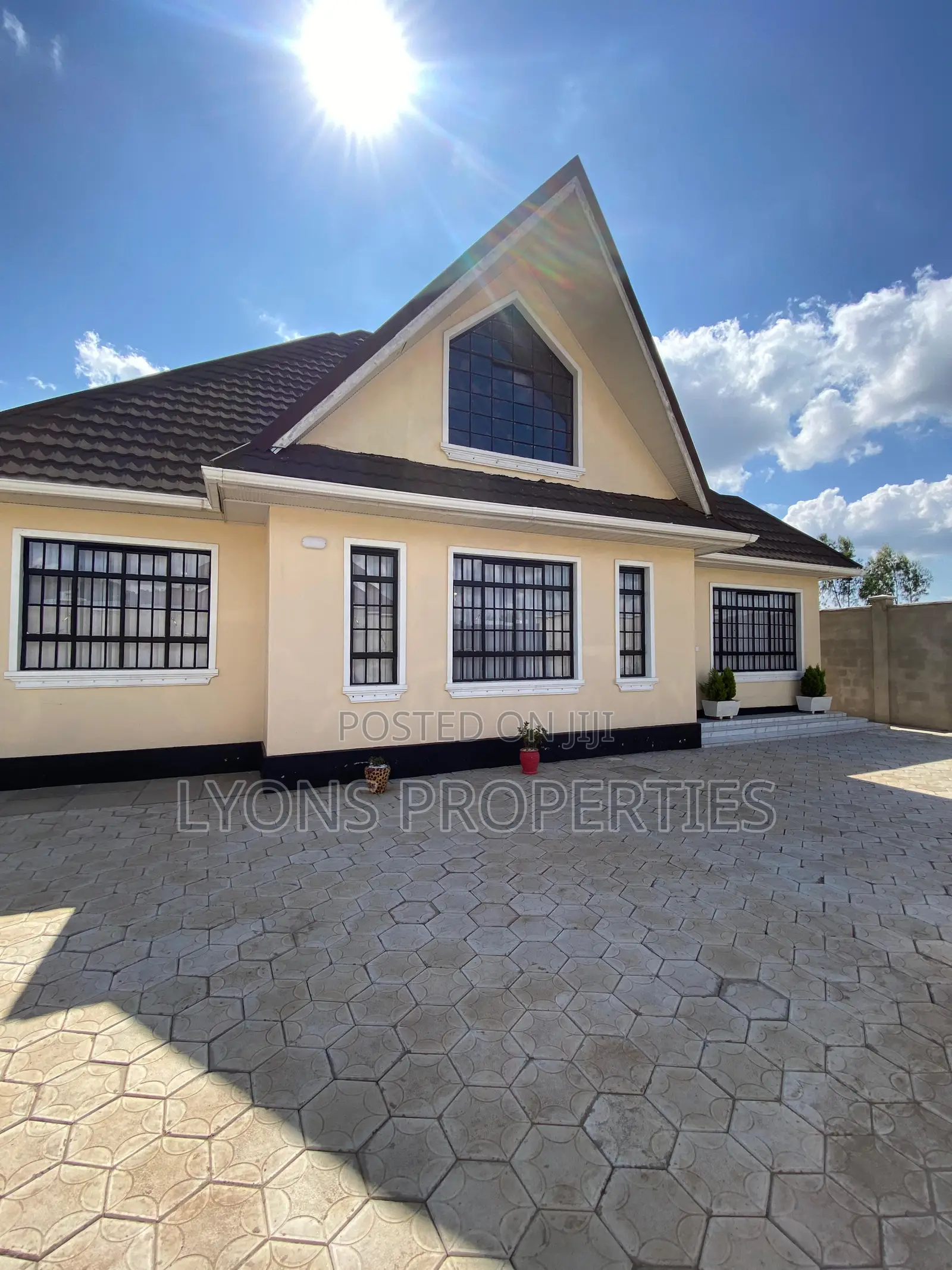4bdrm Bungalow in Kibiku for sale