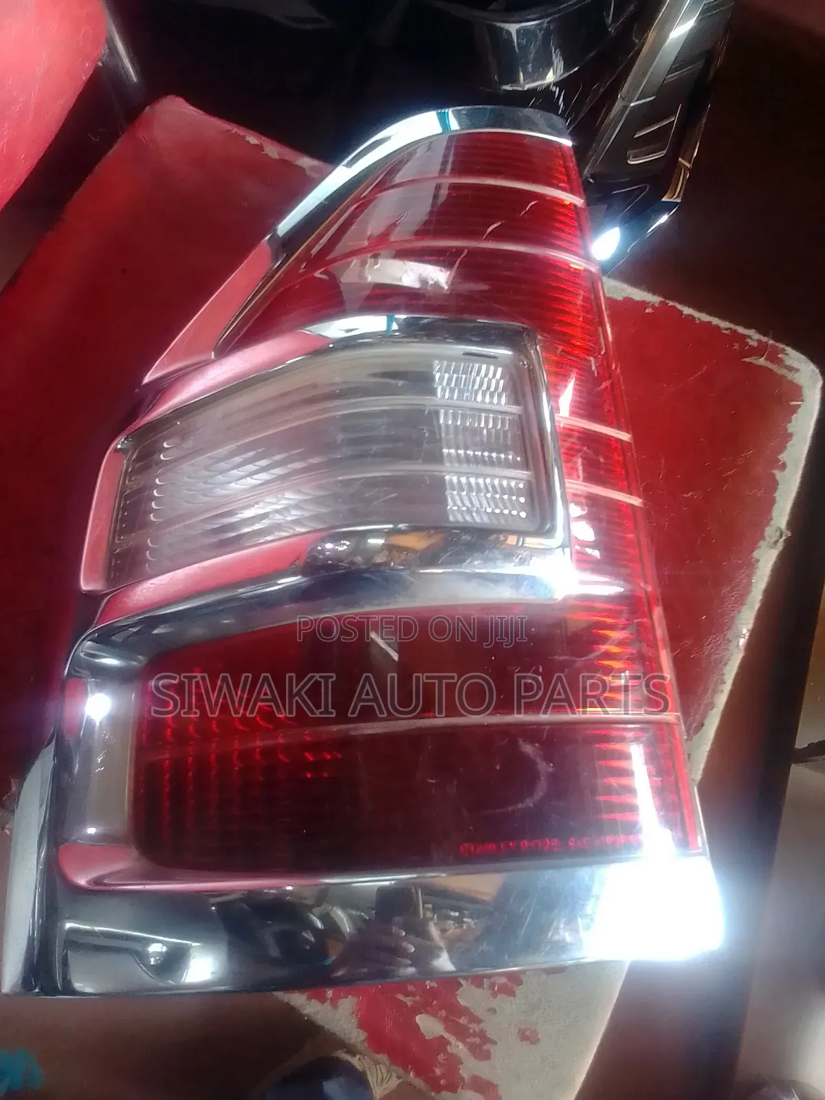 Mitsubishi Pajero V73 Taillights With Clear