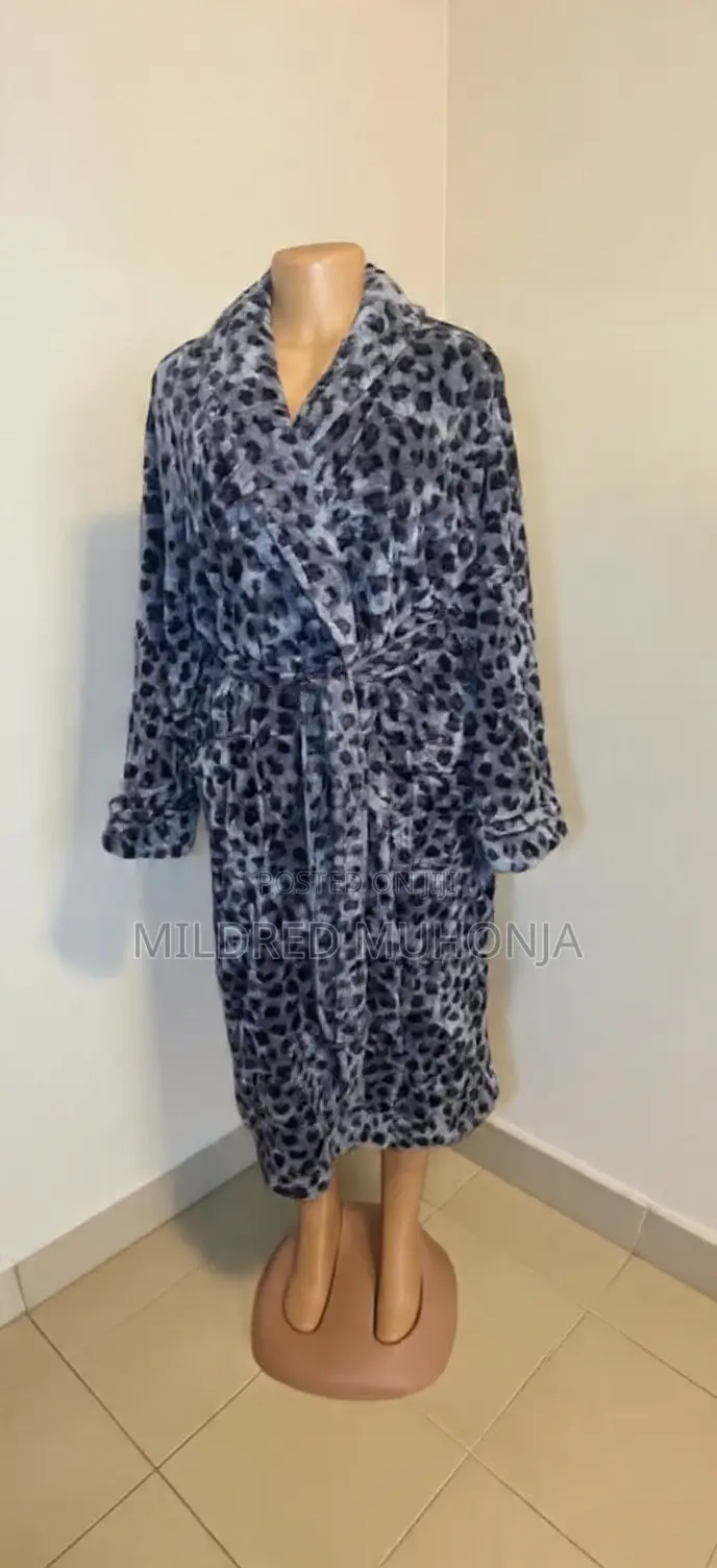 Luxury Home Essentials | Premium Towels, Bathrobes Fleece Blankets 