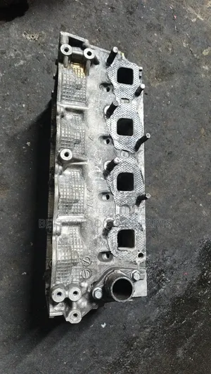Nissan Navara Cylinder Head