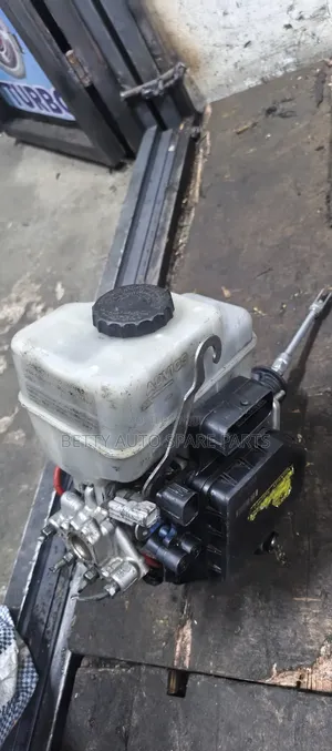 Toyota Prado 150 Brake Booster