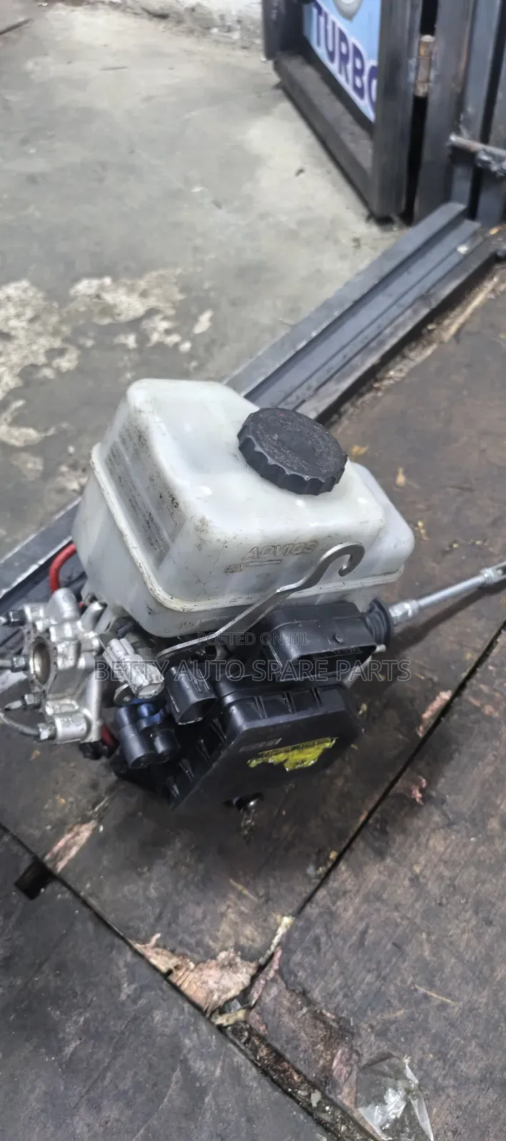 Toyota Prado 150 Brake Booster