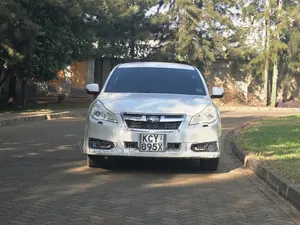 Subaru Legacy 2013 White