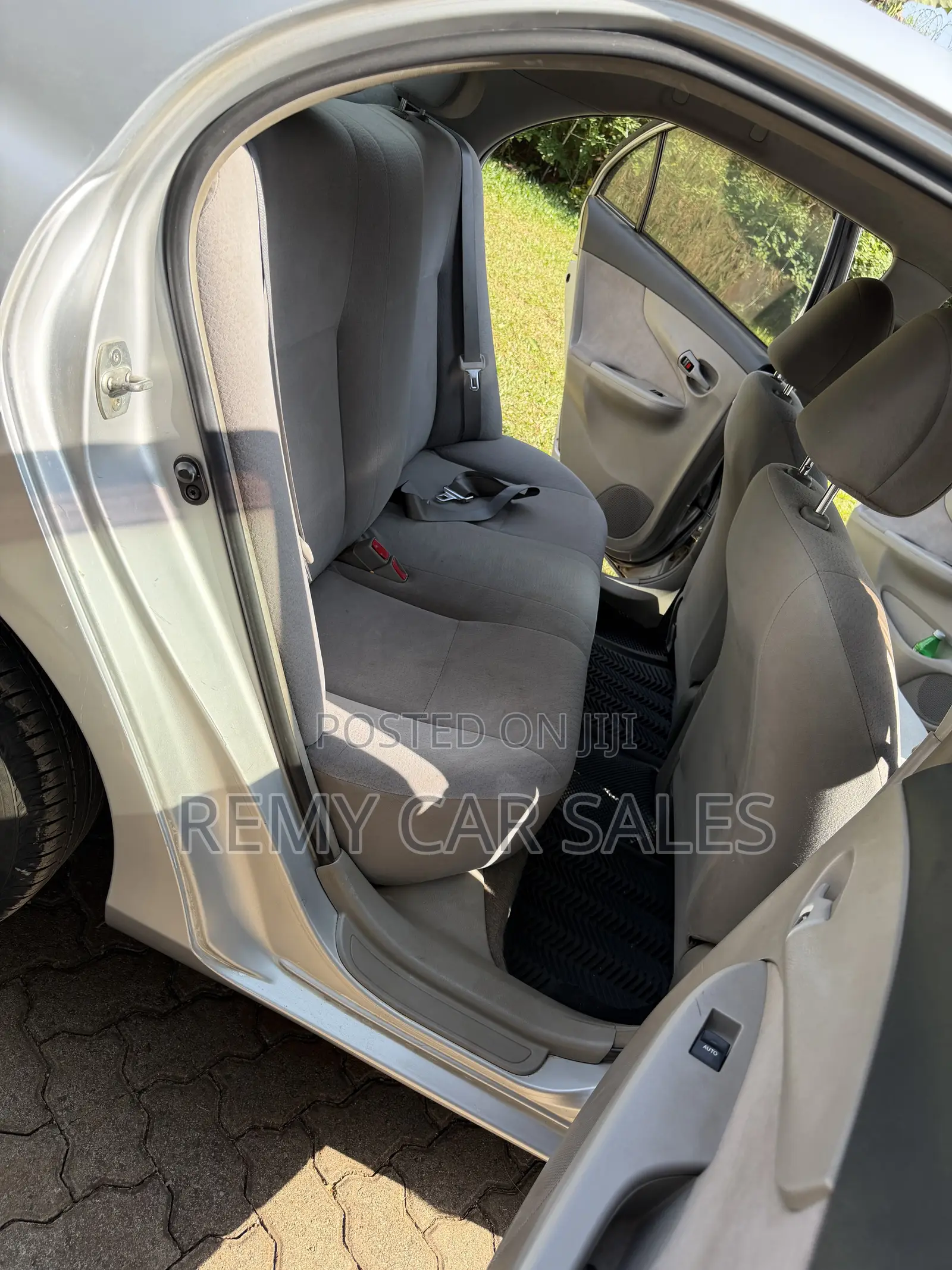 Toyota Axio 2009 Silver