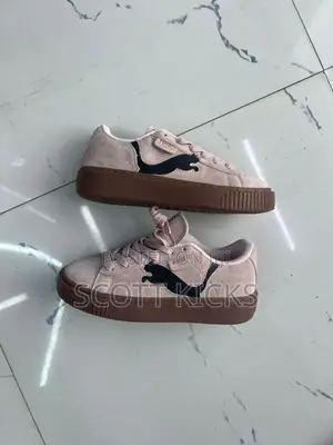 Puma Suede Platform Pink