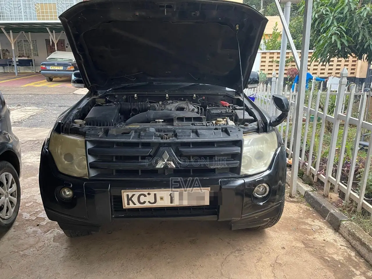Mitsubishi Pajero 2009 Black