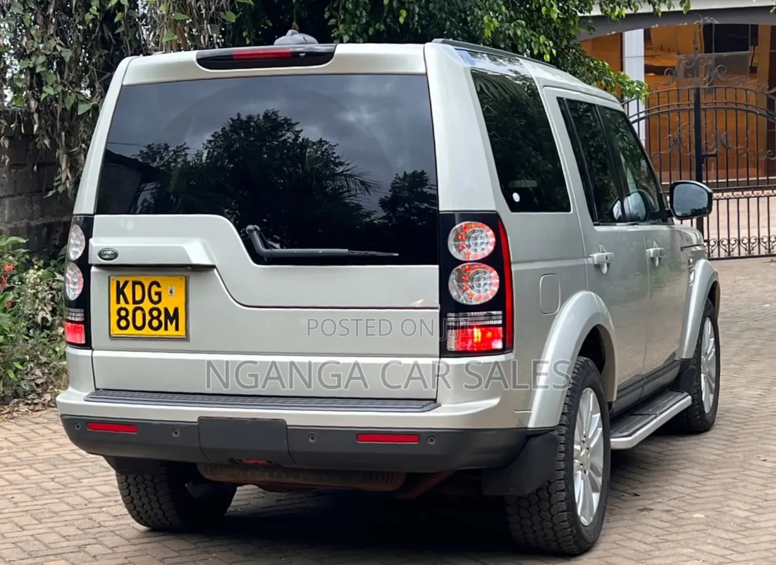 Land Rover Discovery 2014 Gray