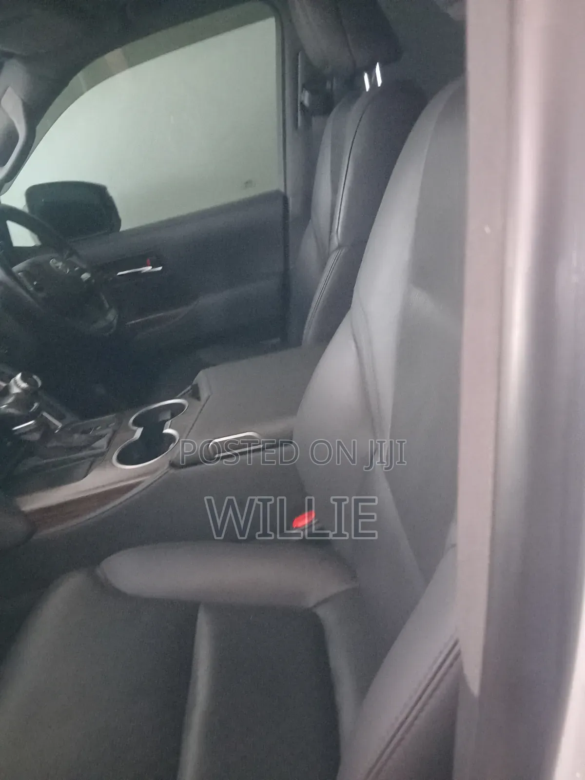 Toyota Land Cruiser 2023 White