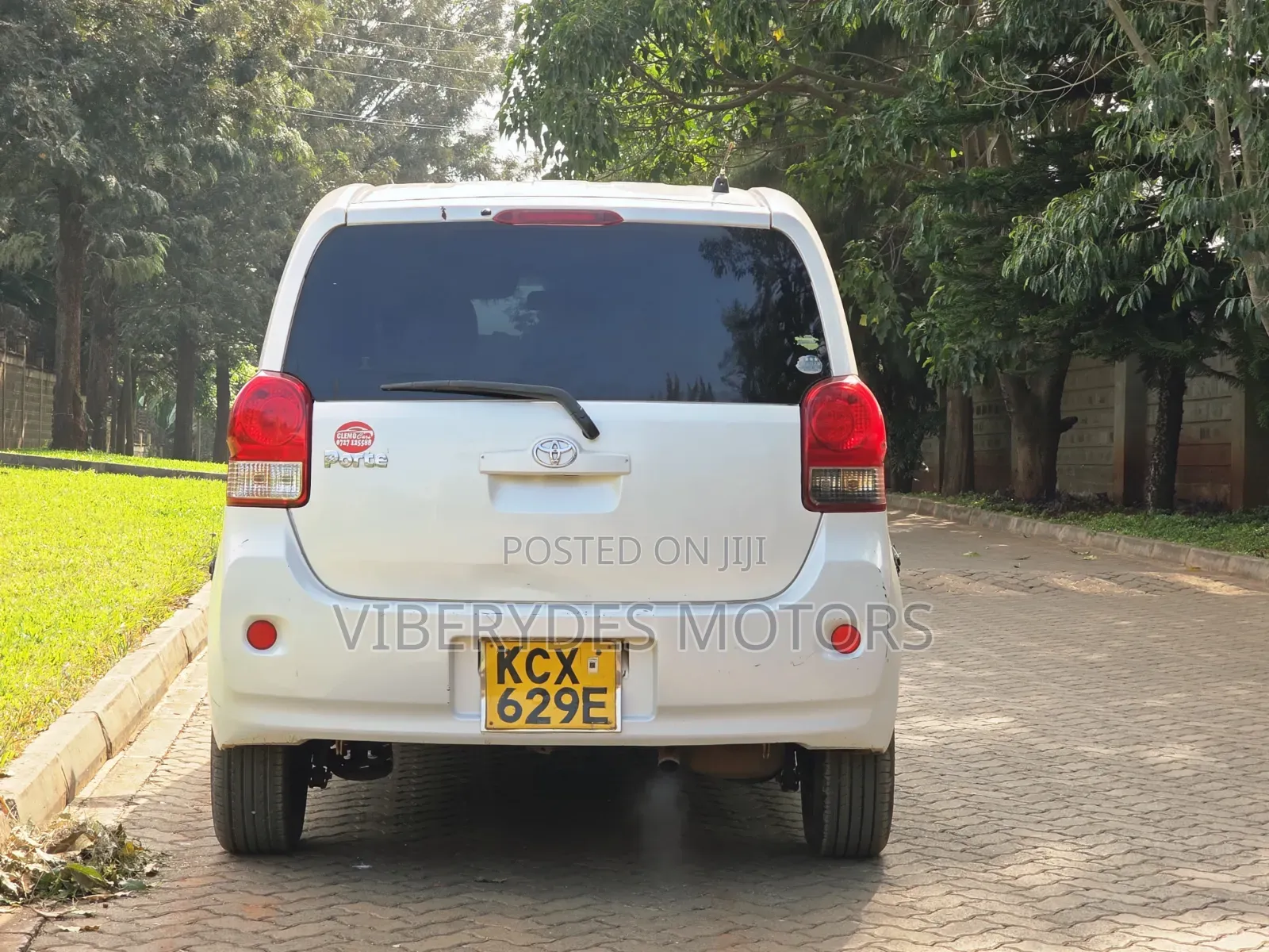 Toyota Porte 2015 White