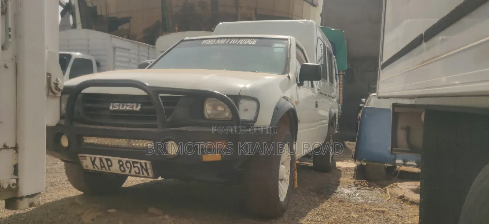 Isuzu Tougher 2002 White
