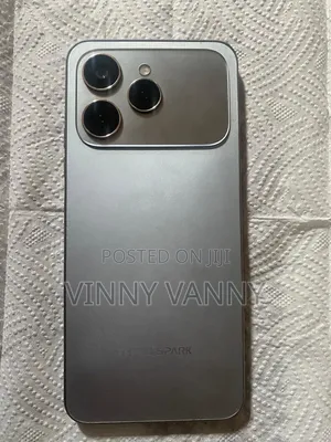 Tecno Spark 40 128 GB Gray