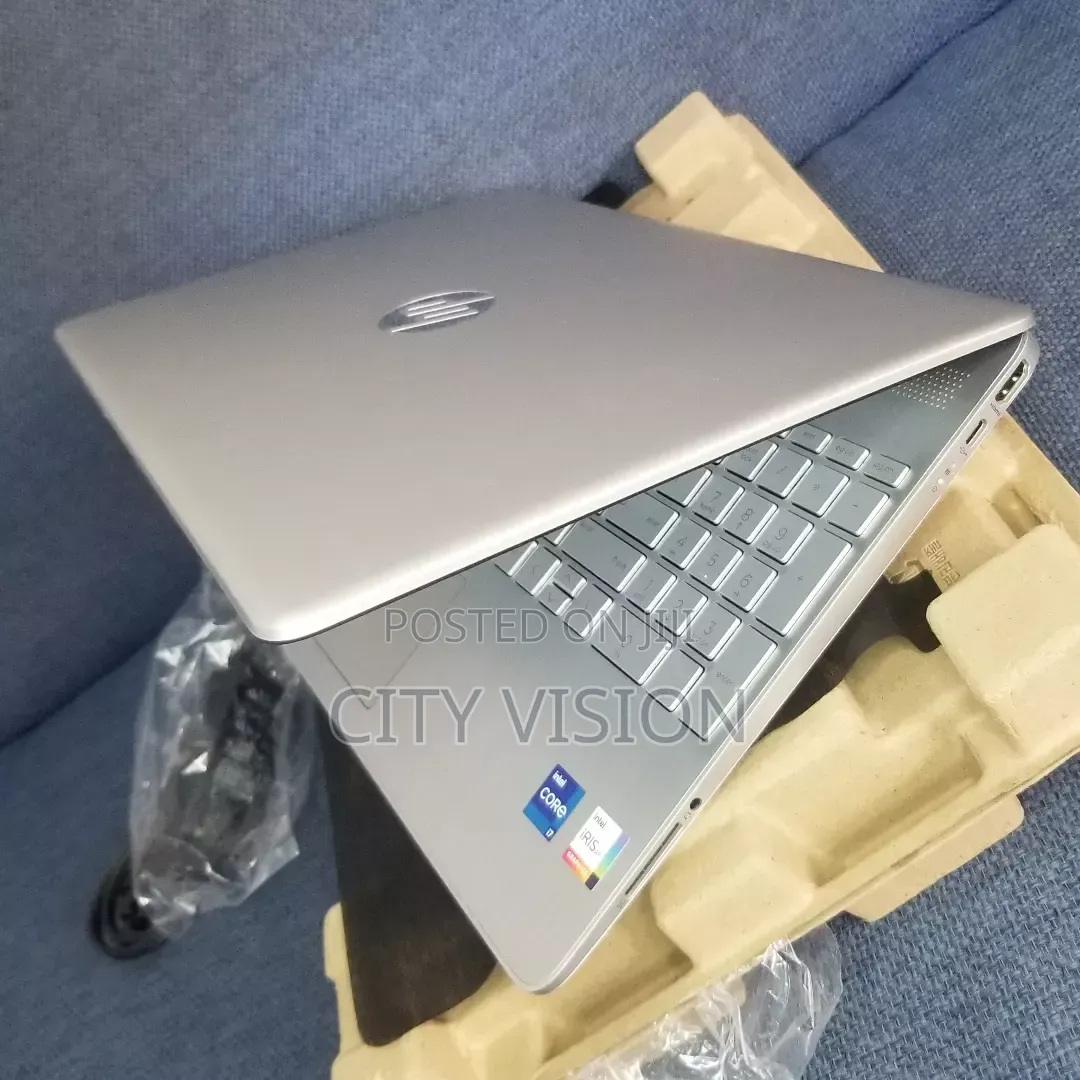 New Laptop HP 16GB Intel Core 5 SSD 512GB