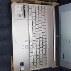 New Laptop HP 16GB Intel Core 5 SSD 512GB