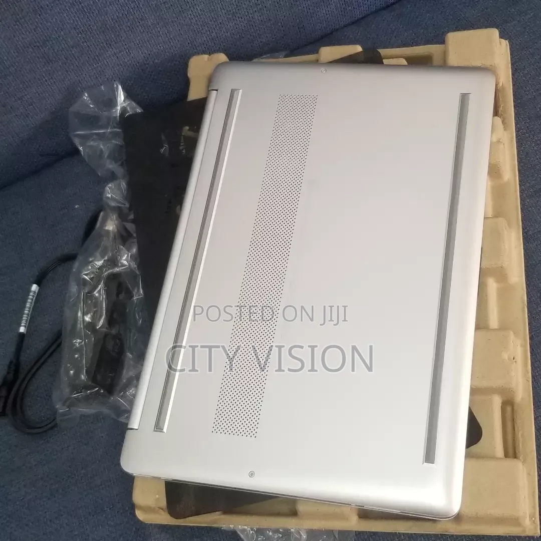 New Laptop HP 16GB Intel Core 5 SSD 512GB