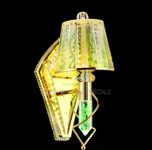 Vintage Gold-Toned Fixture Wall Bracket Light