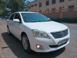 Toyota Premio 2012 White