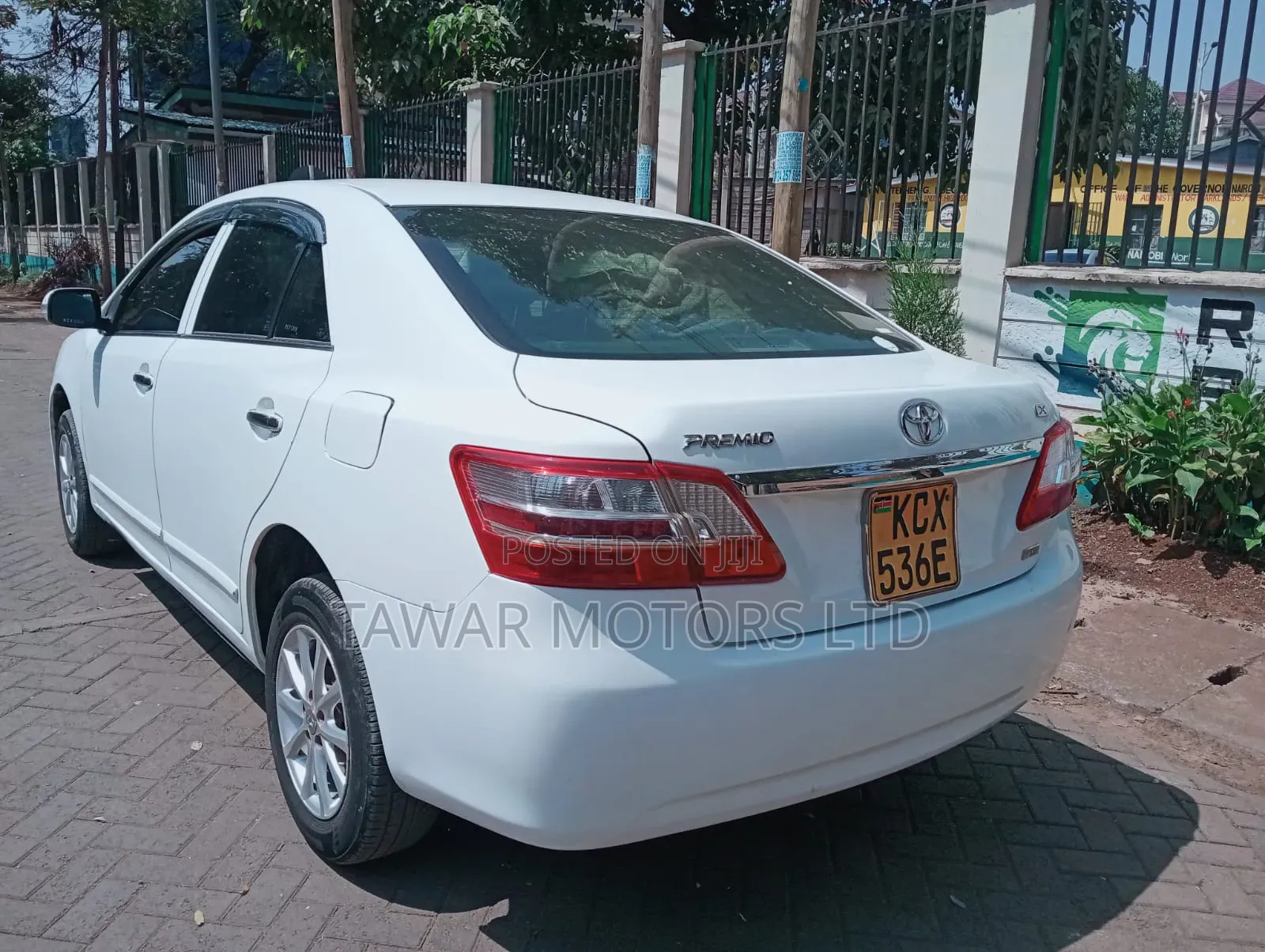 Toyota Premio 2012 White