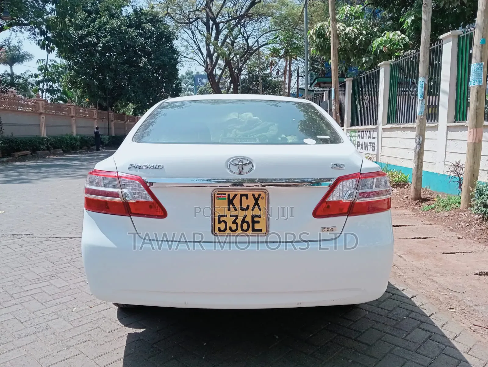 Toyota Premio 2012 White