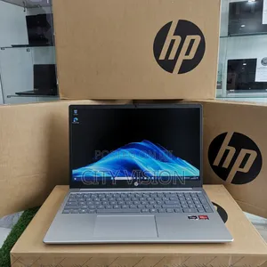 New Laptop HP 8GB Intel Core Ultra 5 SSD 512GB