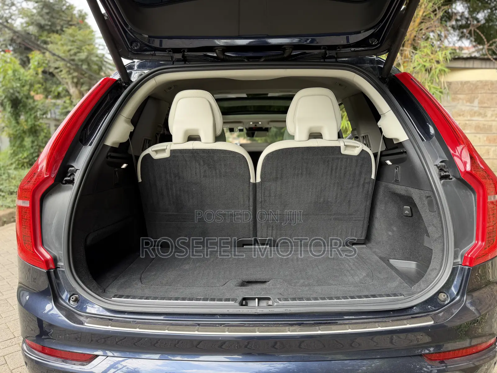 Volvo XC90 T5 Momentum AWD 2019 Blue
