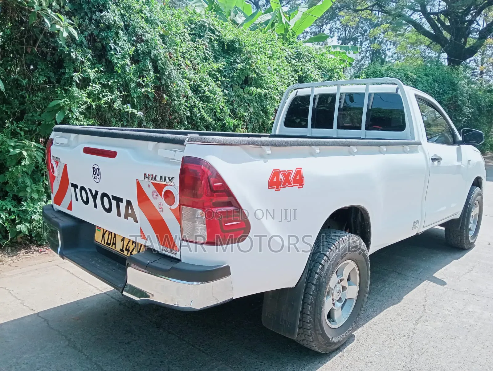 Toyota Hilux 2019 White