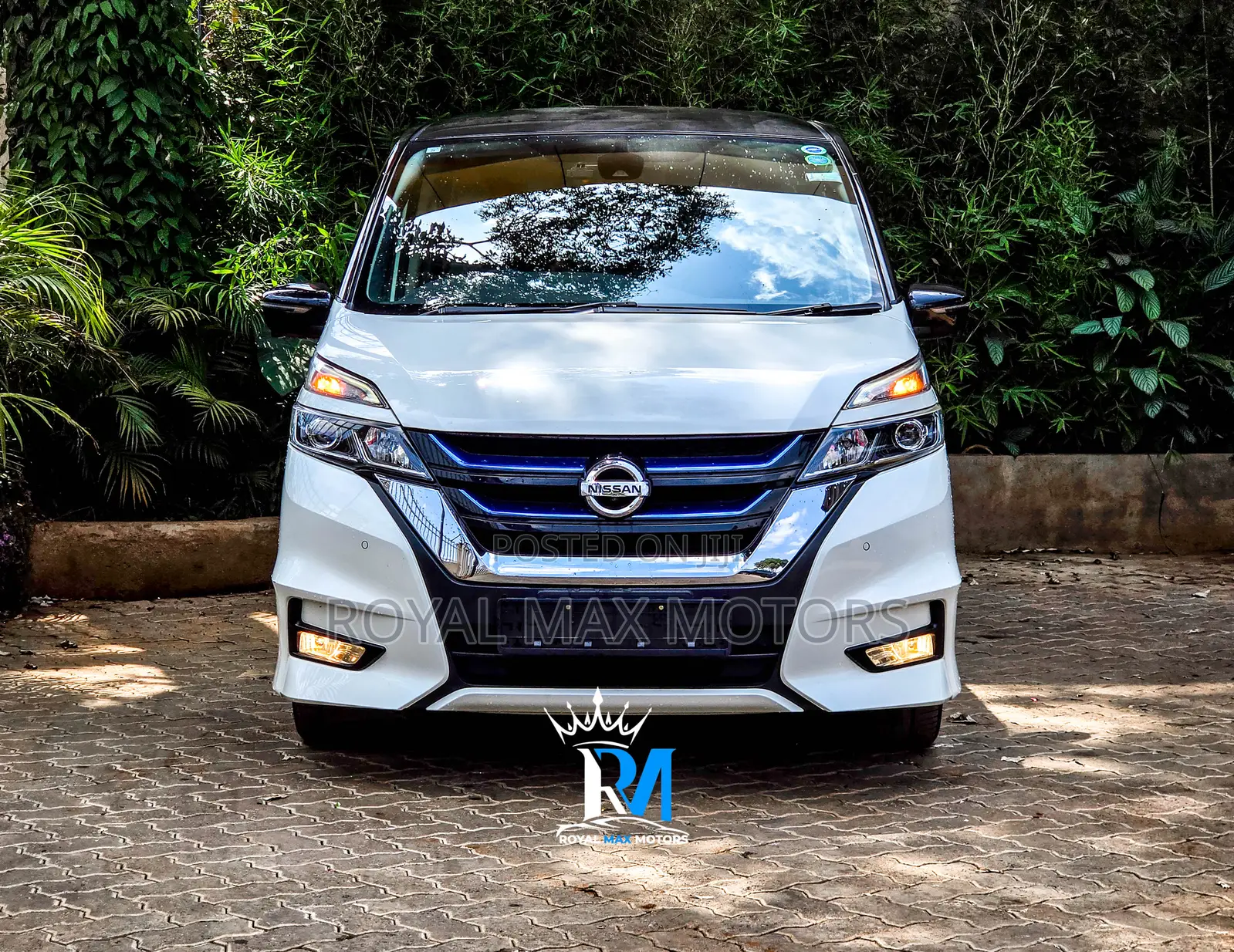 Nissan Serena 2019 White