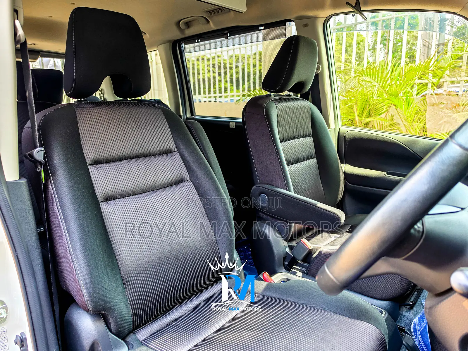 Nissan Serena 2019 White