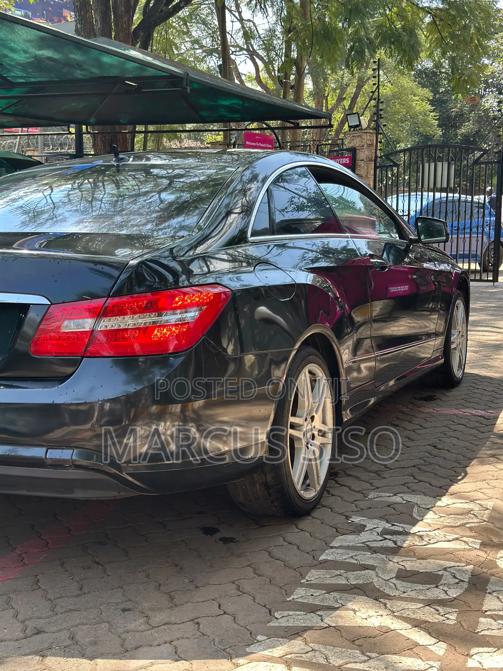 Mercedes-Benz E250 2012 Black