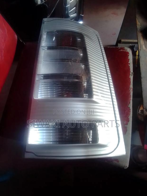Toyota Sienta 2012 Taillights - thumbnail 2