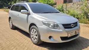 Toyota Corolla Fielder 2012 Silver