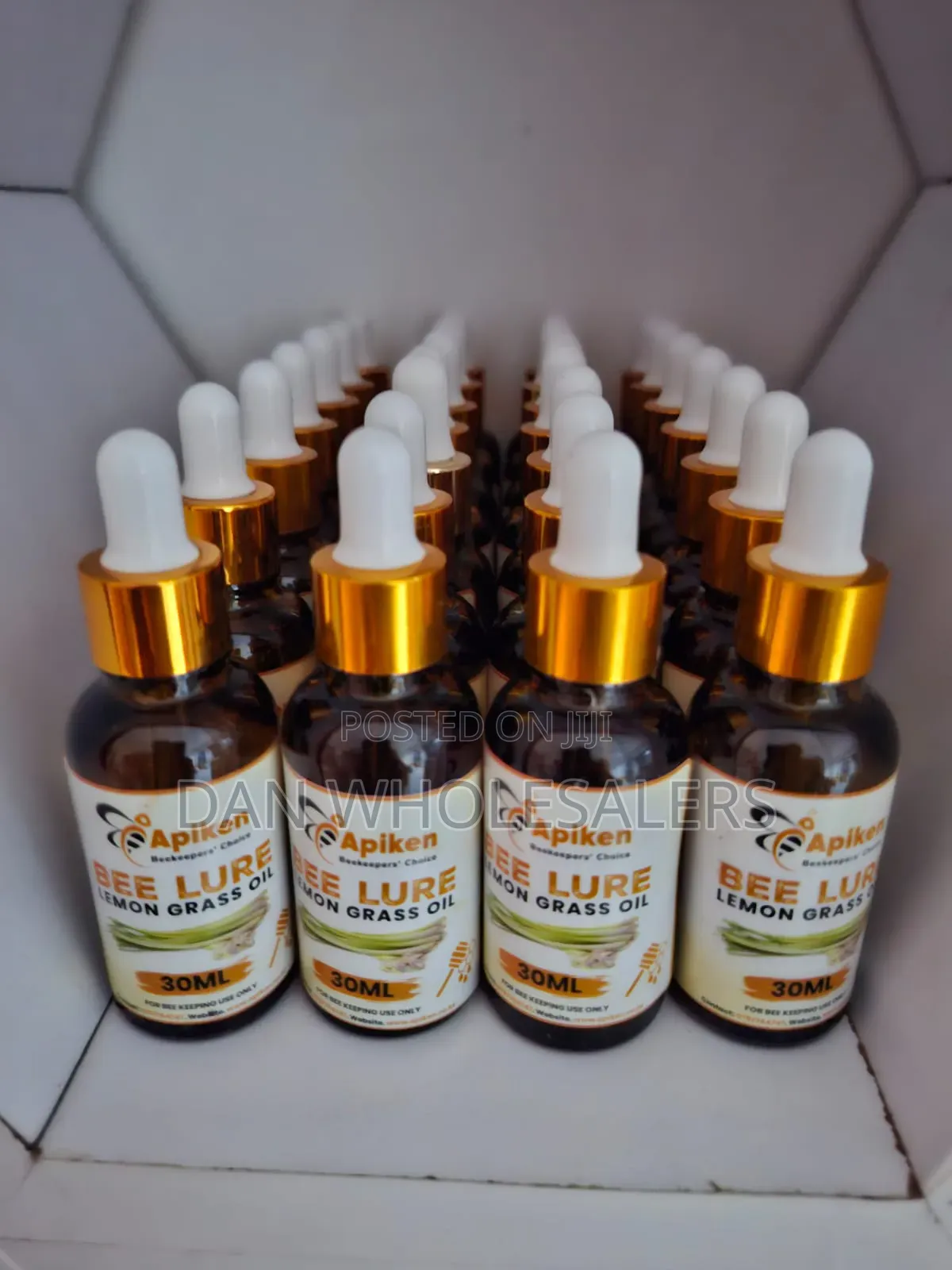 Lemon Grass Bee Lure