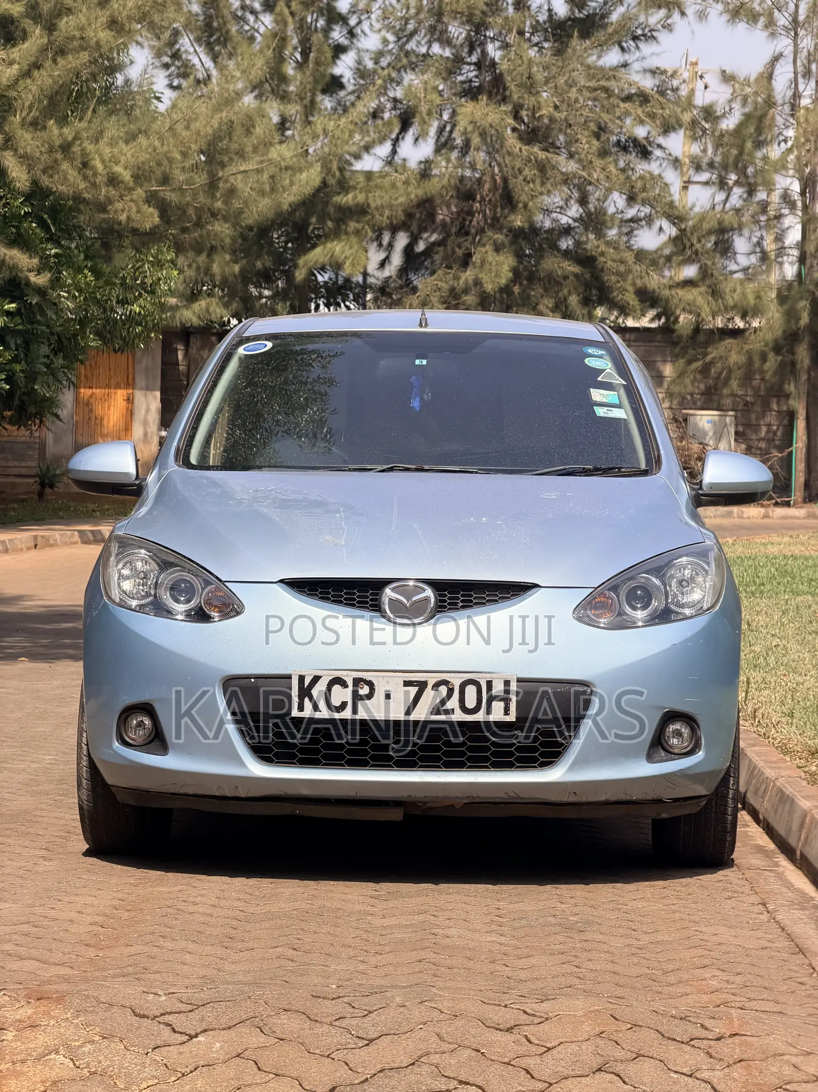 Mazda Demio 2011