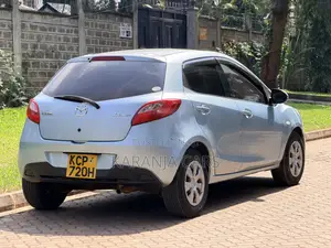 Mazda Demio 2011