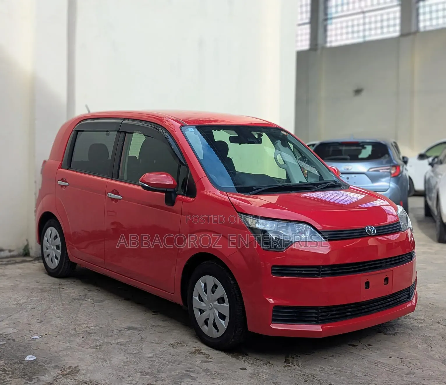Toyota Spade 2018 Red