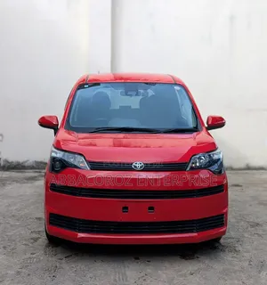 Toyota Spade 2018 Red