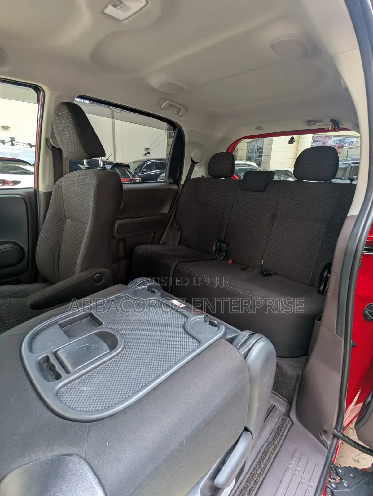 Toyota Spade 2018 Red