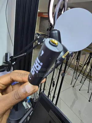 iRig Guitar Connector 1/4 Inch to 3.5mm TRRS Interface