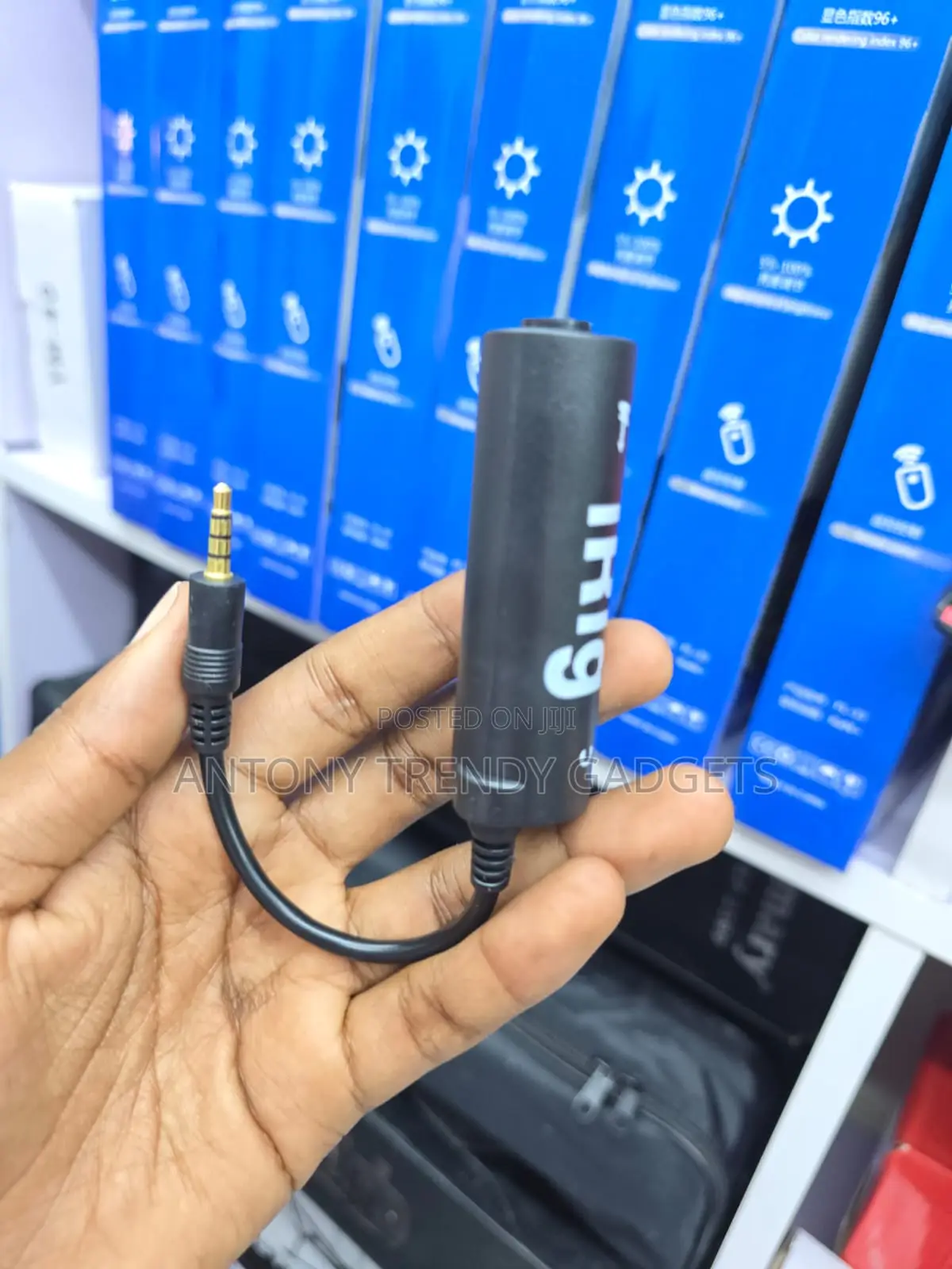 iRig Guitar Audio Adapter for Mobile Studio Recording