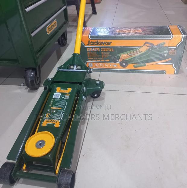 3Ton Hydraulic Floor Jack - main view