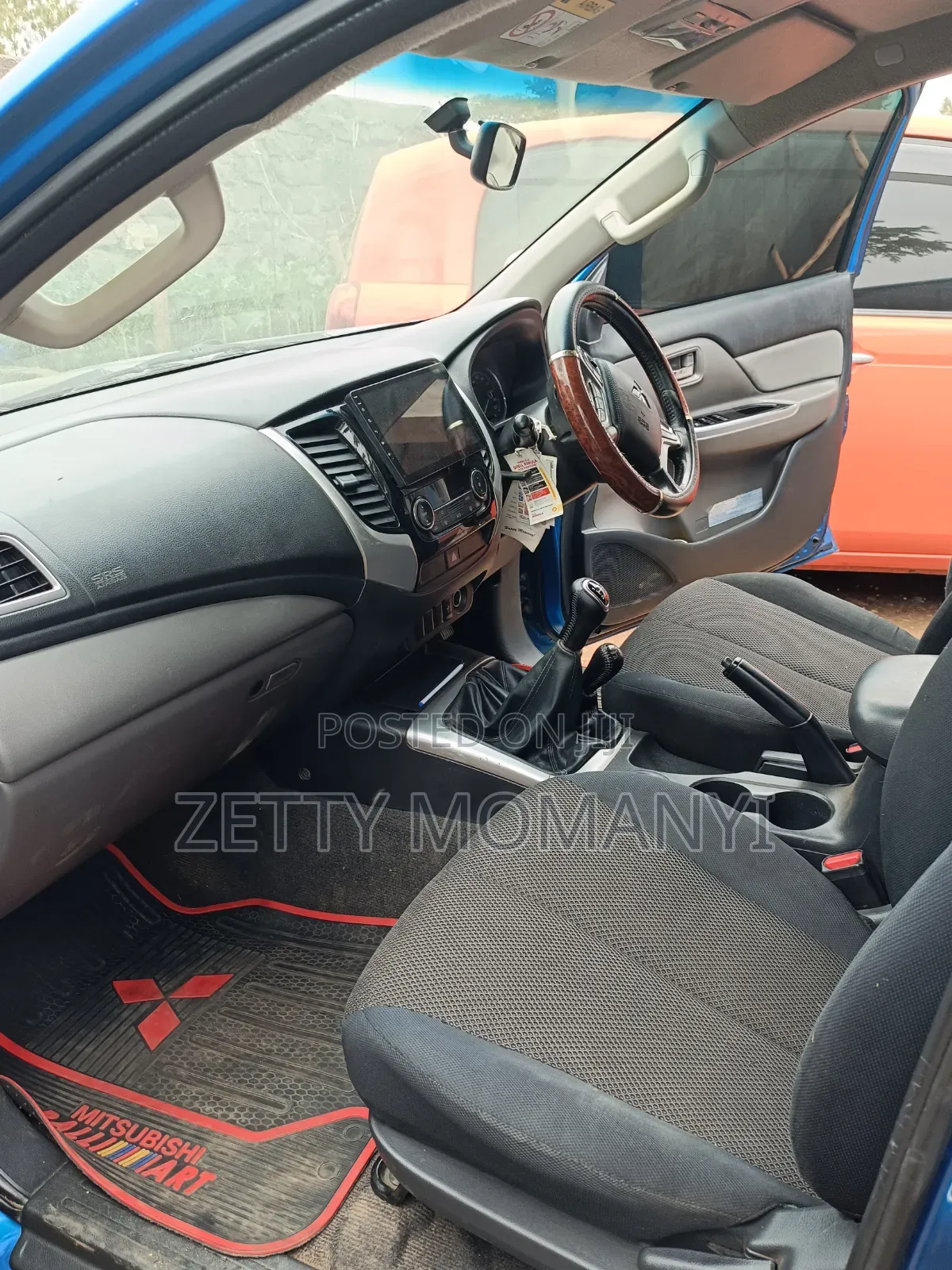 Mitsubishi L200 2018 Blue