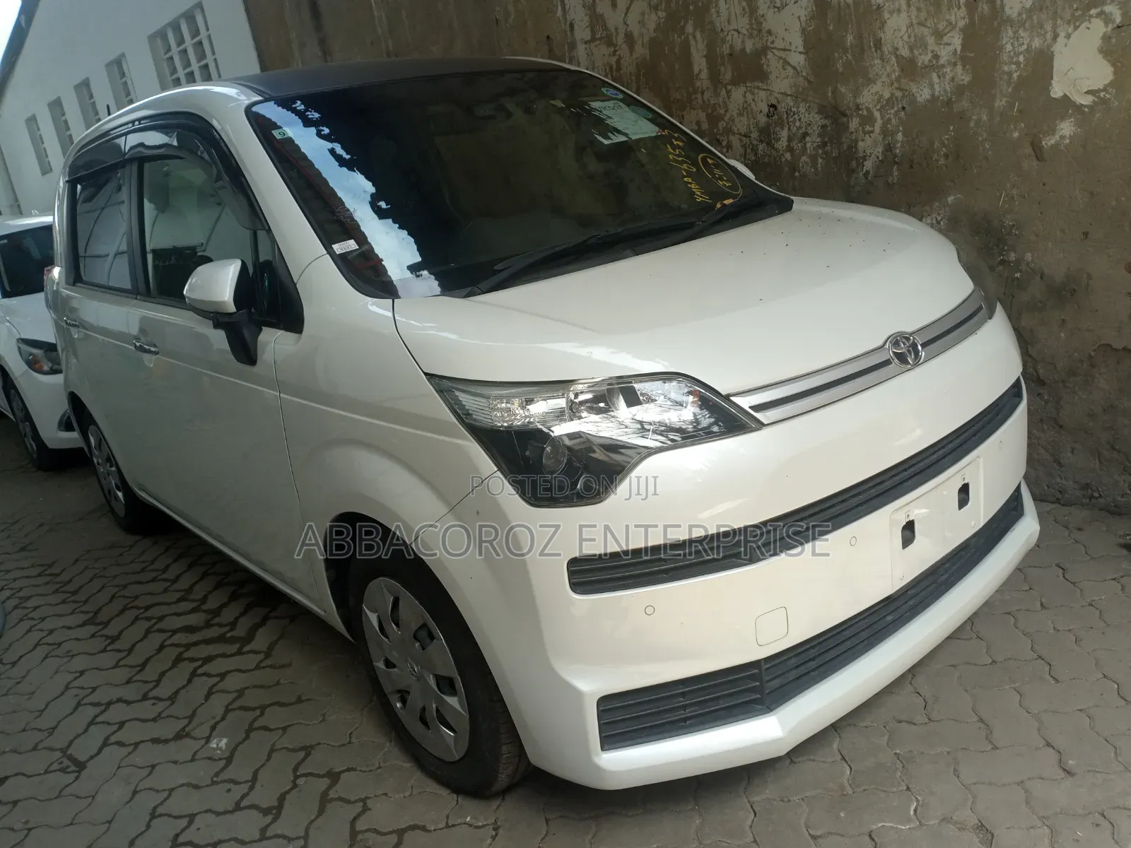 Toyota Spade 2018 White