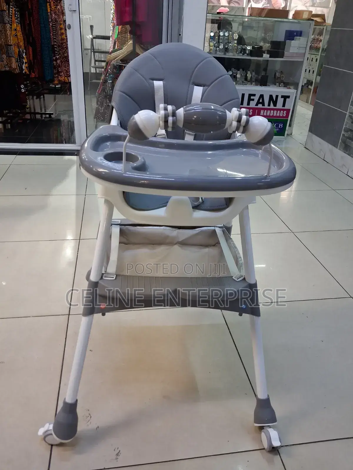 Feeding Chair Sturdy and Stable Design