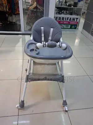 Feeding Chair Sturdy and Stable Design