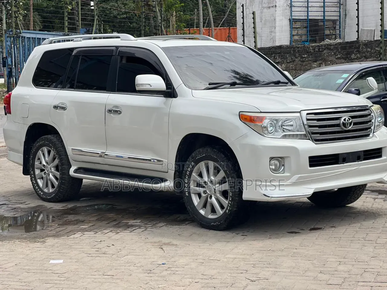 Toyota Land Cruiser 2015 White
