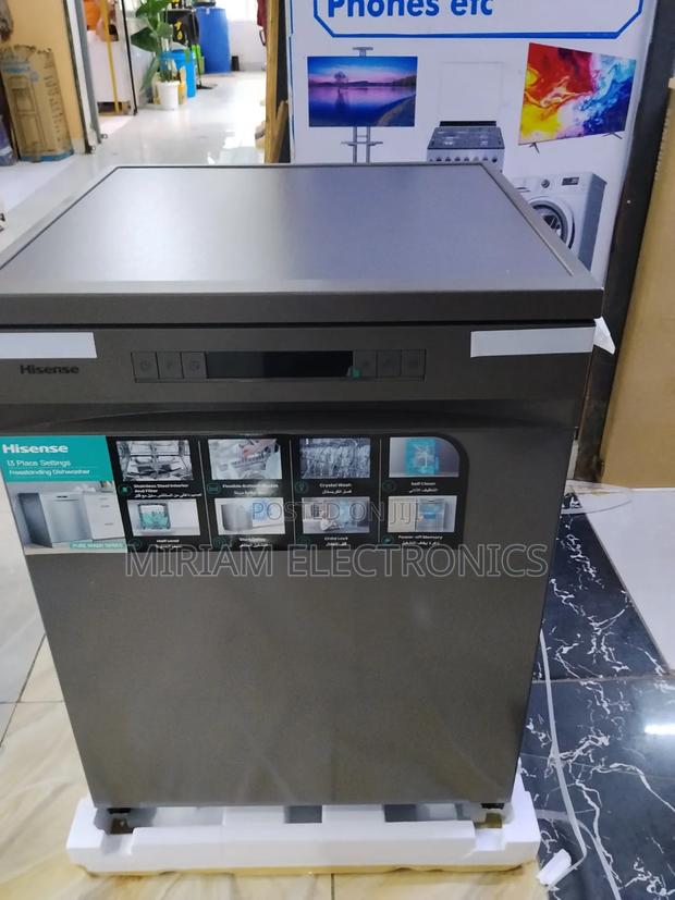 Hisense 13 Place Free Standing Dishwasher - thumbnail 3