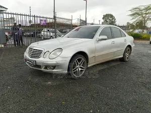 Mercedes-Benz E250 2008 Silver