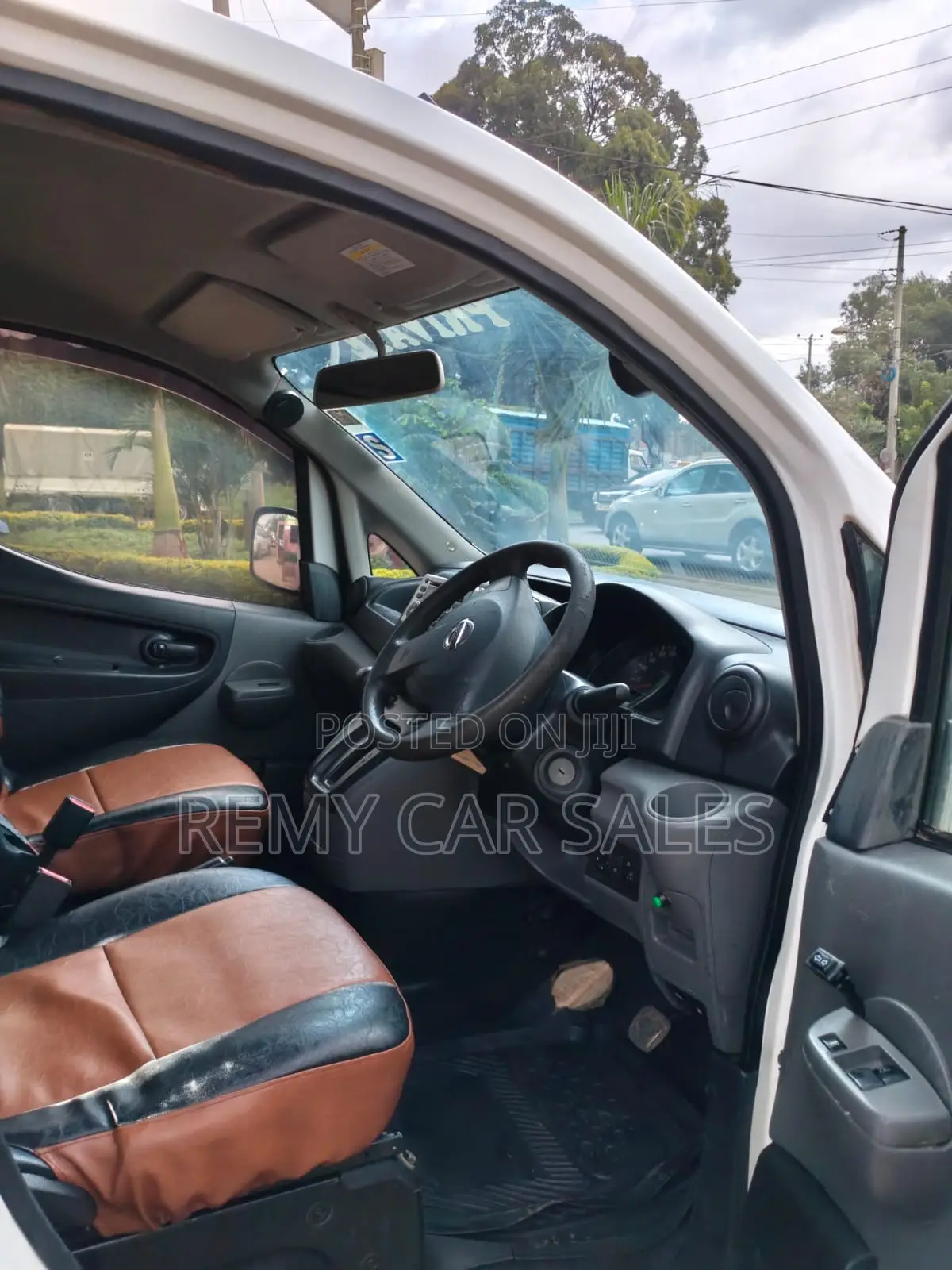 Nissan NV200 2010 White
